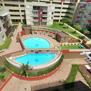 2 X King Size Beds - High Ceiling Right Next To Gateway - 2 Bed - 2 Bath - 2 Parking Durban