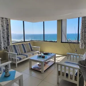 Apartment Front - Tastefully Furnished 6 Sleeper With Ocean Views *