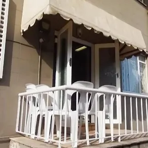 Spacious 1 Bedroom, Self Catering In Glenwood,