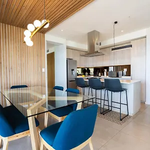 3 Bedroom Haven With Modern Elegance Apartment