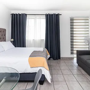 Apartment Wavecrest 1301 *