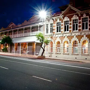 Three Cities Docklands Waterfront Hotel 2*
