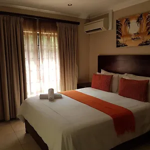 Fairview - Double Bedroom 4