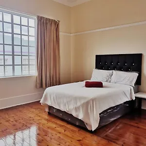 Apartment The Time And The Place Musgrave *
