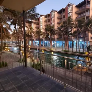 Front - Homely 6 Sleeper With Canal Views Near The Apartment *