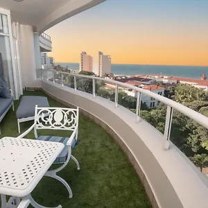 Apartment 403 Oyster Schelles - By In Umhlanga