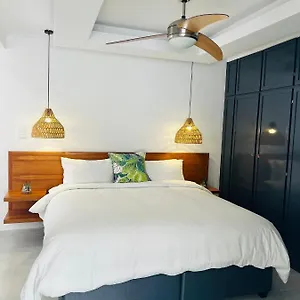Le Rosa Unit 1 Apartment *