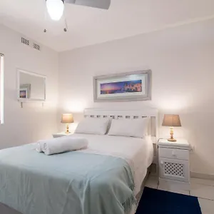 Apartment 4 Bronze Bay