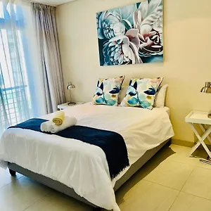 513 On Palm Apartment