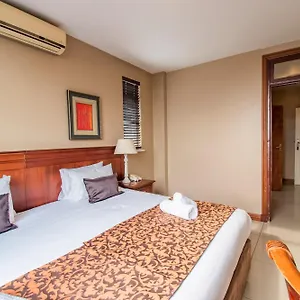 Emakhosini On East Hotel