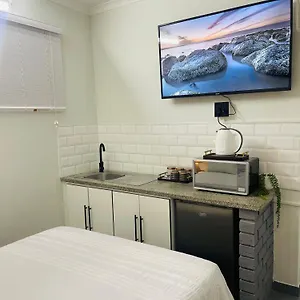 Private Cosy On Pelican Durban