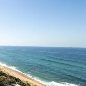 803 Bermudas - By In Umhlanga *