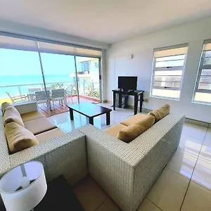 12 Glitter Bay 3 Bedroom Front Sea View Apartment *