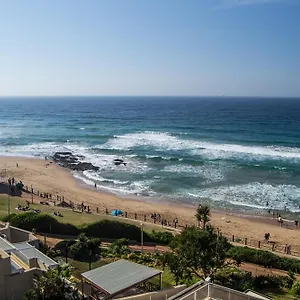18 Glitter Bay 4 Bedroom Penthouse Front Sea View Durban