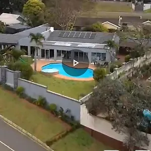 Kwezi On Tibia Holiday home *