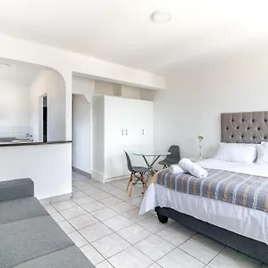 Apartment Wavecrest 1301 Holiday With Sea Views