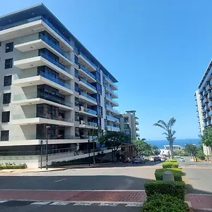 Umhlanga Rox - 2 Bedroom With Sea View *