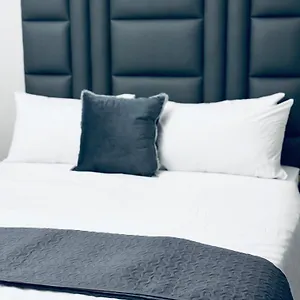 Stay-tiah Whyte Guest house