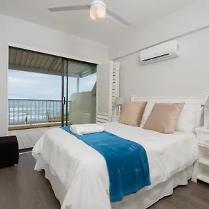 6 Bronze Umhlanga Rocks