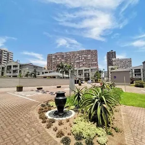 Apartment Summersands 83 North Durban- 2 Bedrooms *