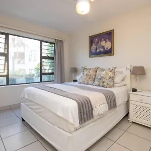 8 The Shades Umhlanga Rocks Apartment *