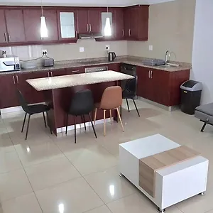 Apartment Overport Halaal 1s No Alcohol, No Parties, No Music, No Noise, No Pets