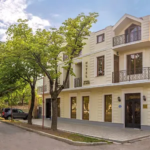 Royal House Гори